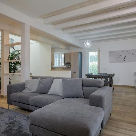 Palma Residence - Villino La Rovere Marco Simone Luaran gambar
