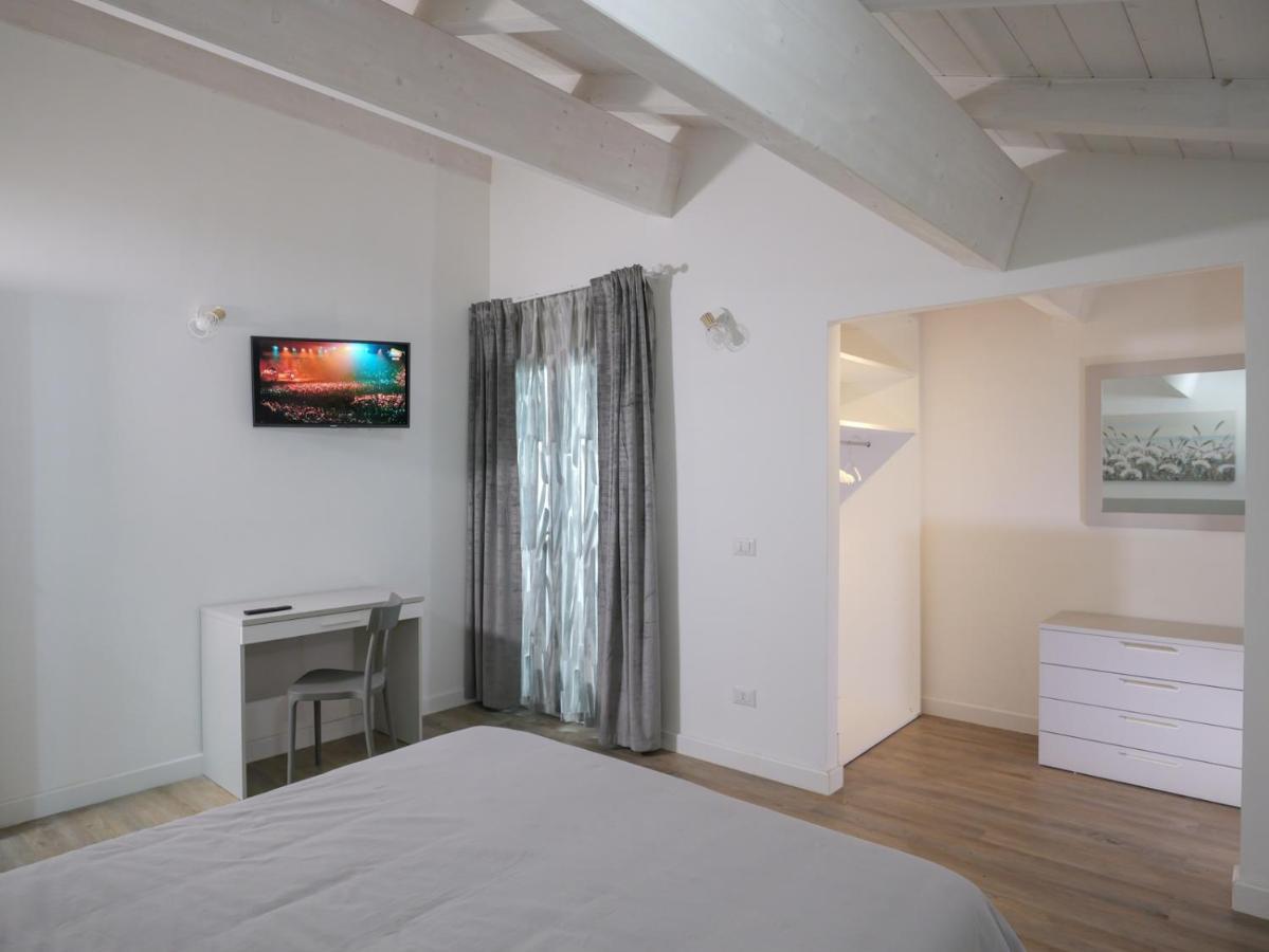 Palma Residence - Villino La Rovere Marco Simone Luaran gambar